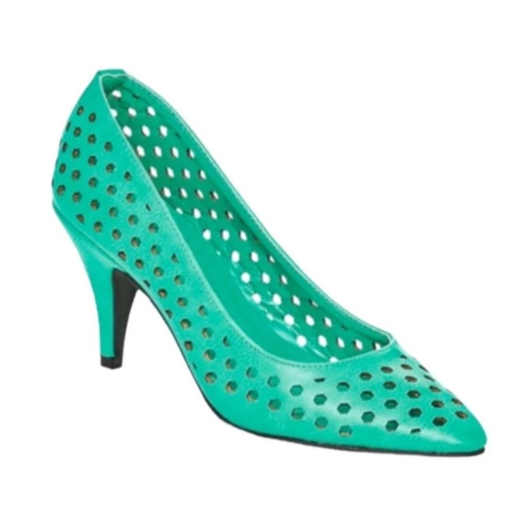 Angel Steps Teal Green Perforated Heel Pumps Pointed Toe 9M 90s Funky Fun Bold